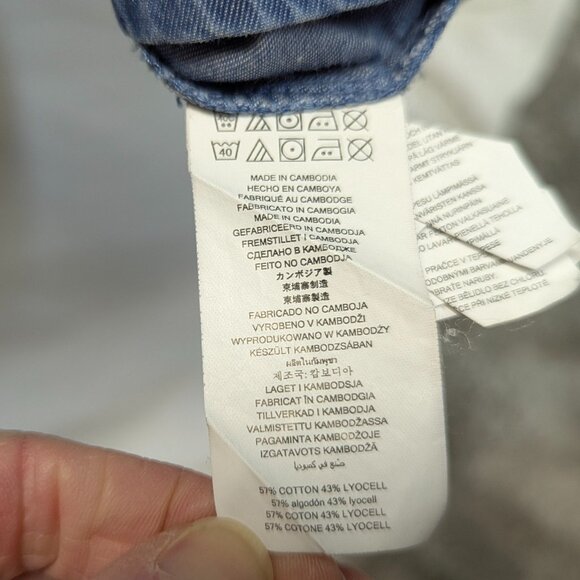 Michael Kors Size Small Denim Button Down - Picture 8 of 11